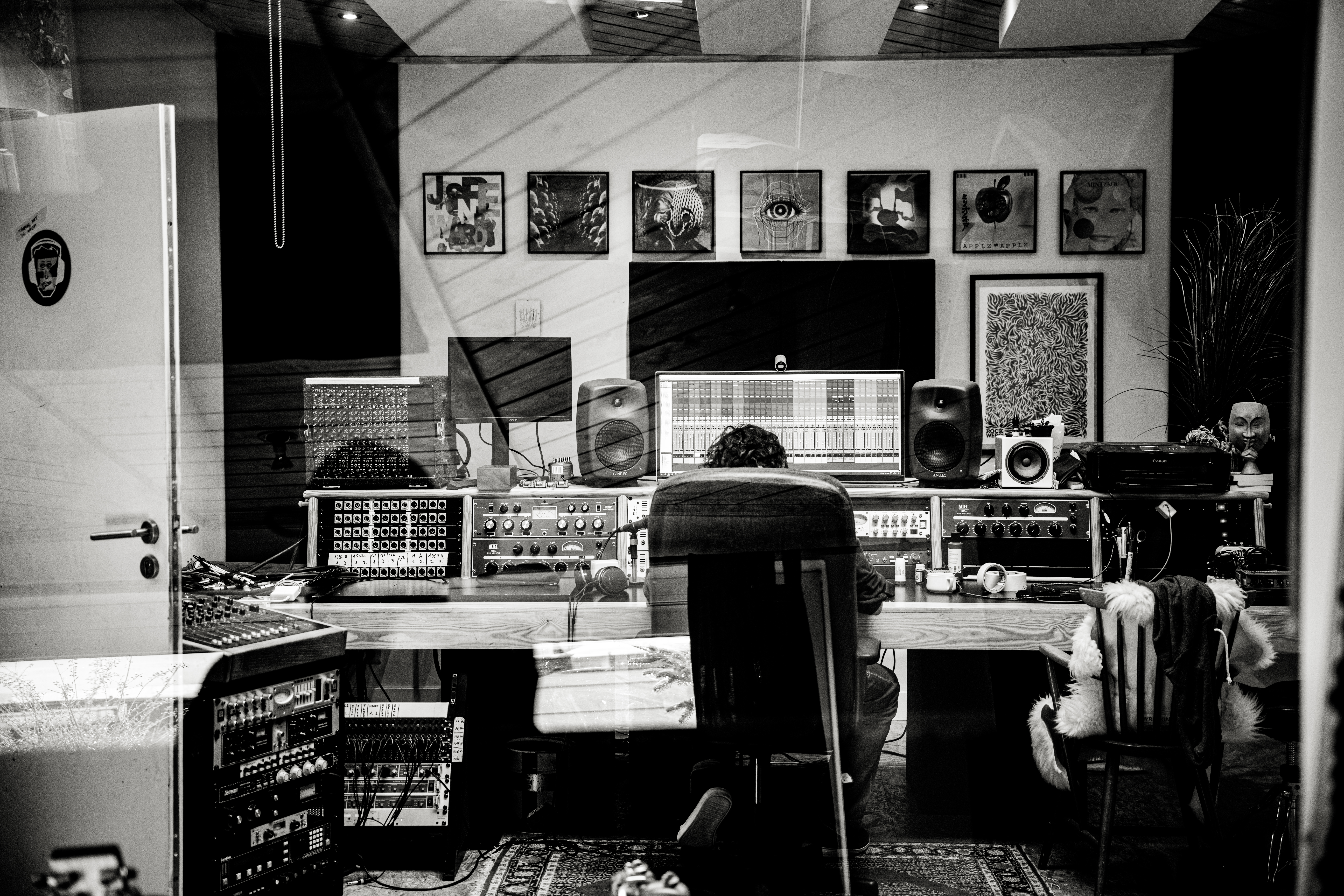 Studio Swamp monitor